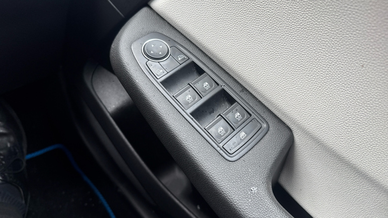 Renault Clio 1.6 E-TECH full hybrid 145 Techno 5dr Auto Hybrid Hatchback